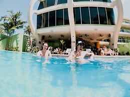 Room2Board Hostel and Surf School