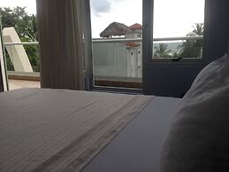 Room2Board Hostel and Surf School