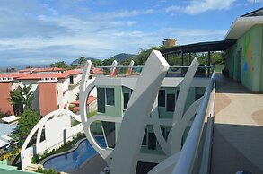 Room2Board Hostel and Surf School