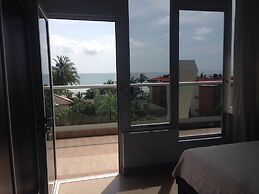 Room2Board Hostel and Surf School