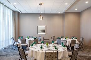 Holiday Inn Cleveland Clinic by IHG