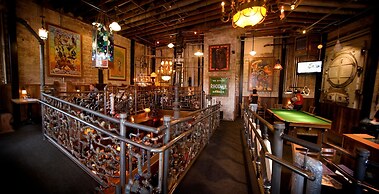 McMenamins Kennedy School