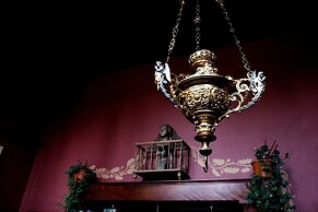 McMenamins Kennedy School