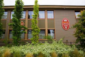 McMenamins Kennedy School