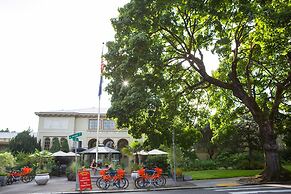 McMenamins Kennedy School