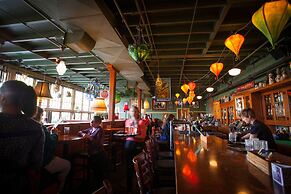 McMenamins Kennedy School