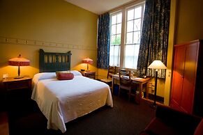 McMenamins Kennedy School