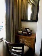 Kandy City Hotel by Earl's