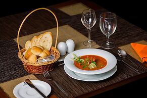 Kandy City Hotel by Earl's