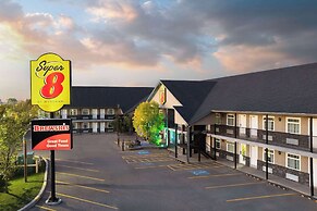 Super 8 Fort McMurray