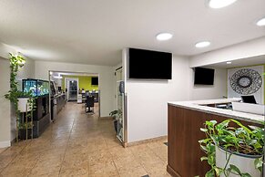 Super 8 Fort McMurray