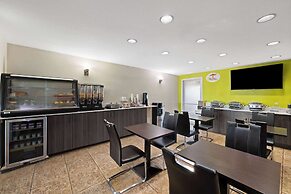 Super 8 Fort McMurray