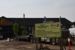 Super 8 Fort McMurray