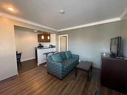 Hi View Inn & Suites