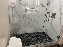 Hi View Inn & Suites