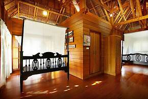 Pai Treehouse Resort