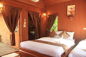 Pai Treehouse Resort