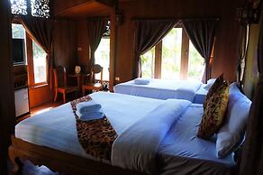 Pai Treehouse Resort