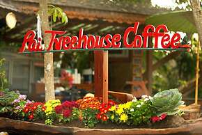 Pai Treehouse Resort