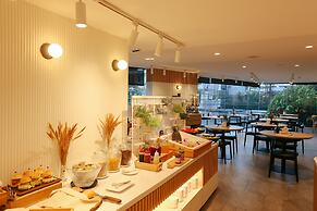 Aster Hotel and Residence