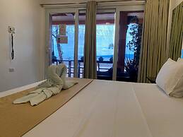Papa Fred's Beach Resort
