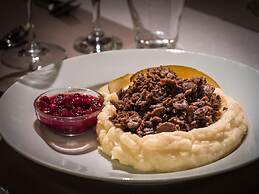 Fell Centre Kiilopää, Hotel Niilanpää