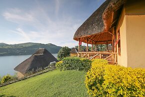 Crater Safari Lodge