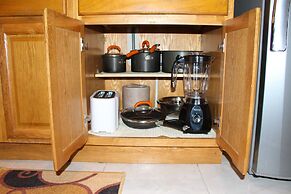 Sunset Strip Acadia Guest Apartment