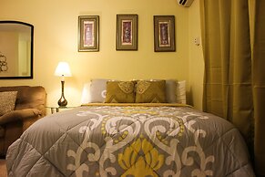 Sunset Strip Acadia Guest Apartment