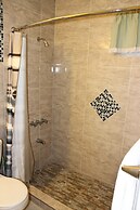 Sunset Strip Acadia Guest Apartment