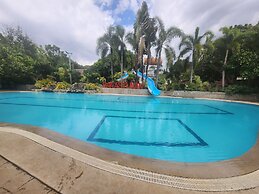 Bakasyunan Resort Zambales