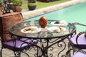 The Purple Tree Bed & Breakfast