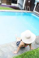 The Purple Tree Bed & Breakfast