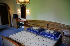 Strandhotel Weyregg