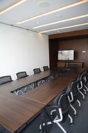 Ra Premiere Simatupang