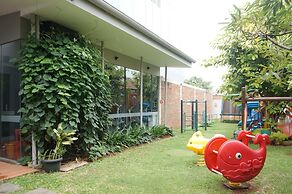 Ra Premiere Simatupang