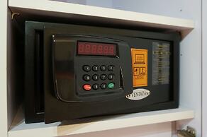 Ra Premiere Simatupang