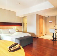 Ra Premiere Simatupang