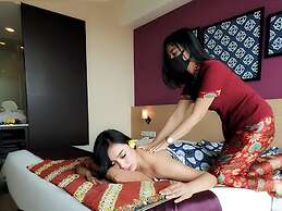 Grand Edge Hotel Semarang