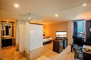 Grand Edge Hotel Semarang