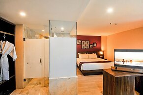 Grand Edge Hotel Semarang