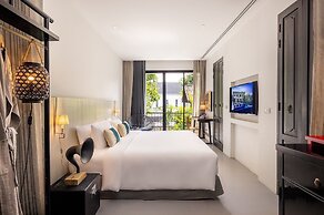 Hotel Ping Silhouette