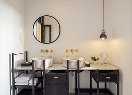 Hotel Ping Silhouette