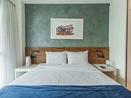 Hplus Vision Executive