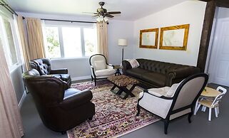 Hillside Colorado Cottages near Westcliffe