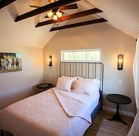 Hillside Colorado Cottages near Westcliffe