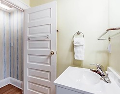 Ambiance by the Falls B&B