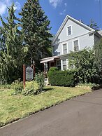 Ambiance by the Falls B&B