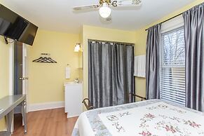 Ambiance by the Falls B&B