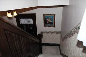 Ambiance by the Falls B&B